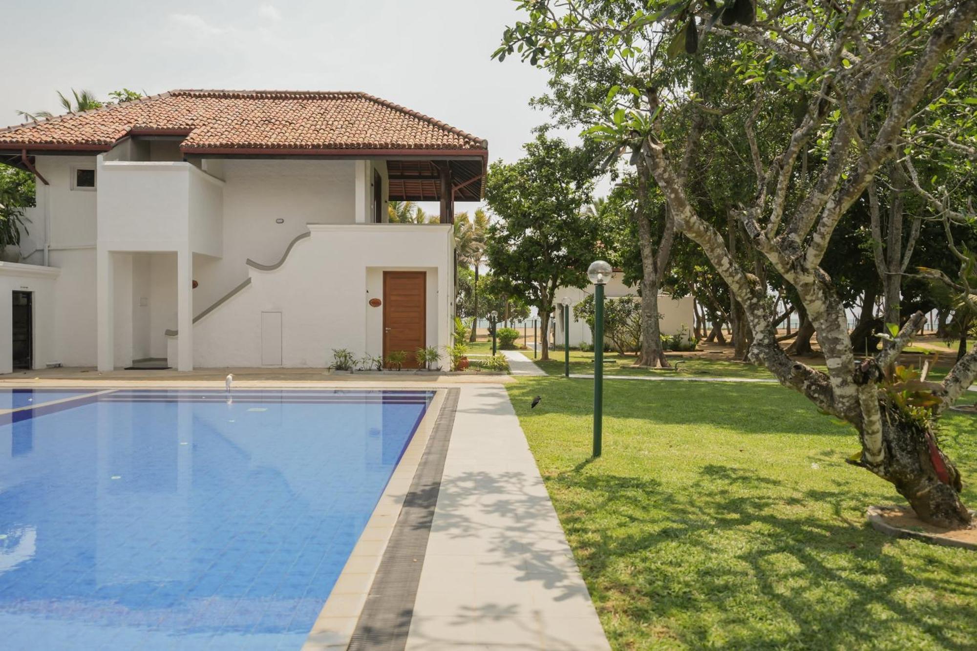 Hibiscus Beach Hotel & Villas Kalutara Eksteriør billede