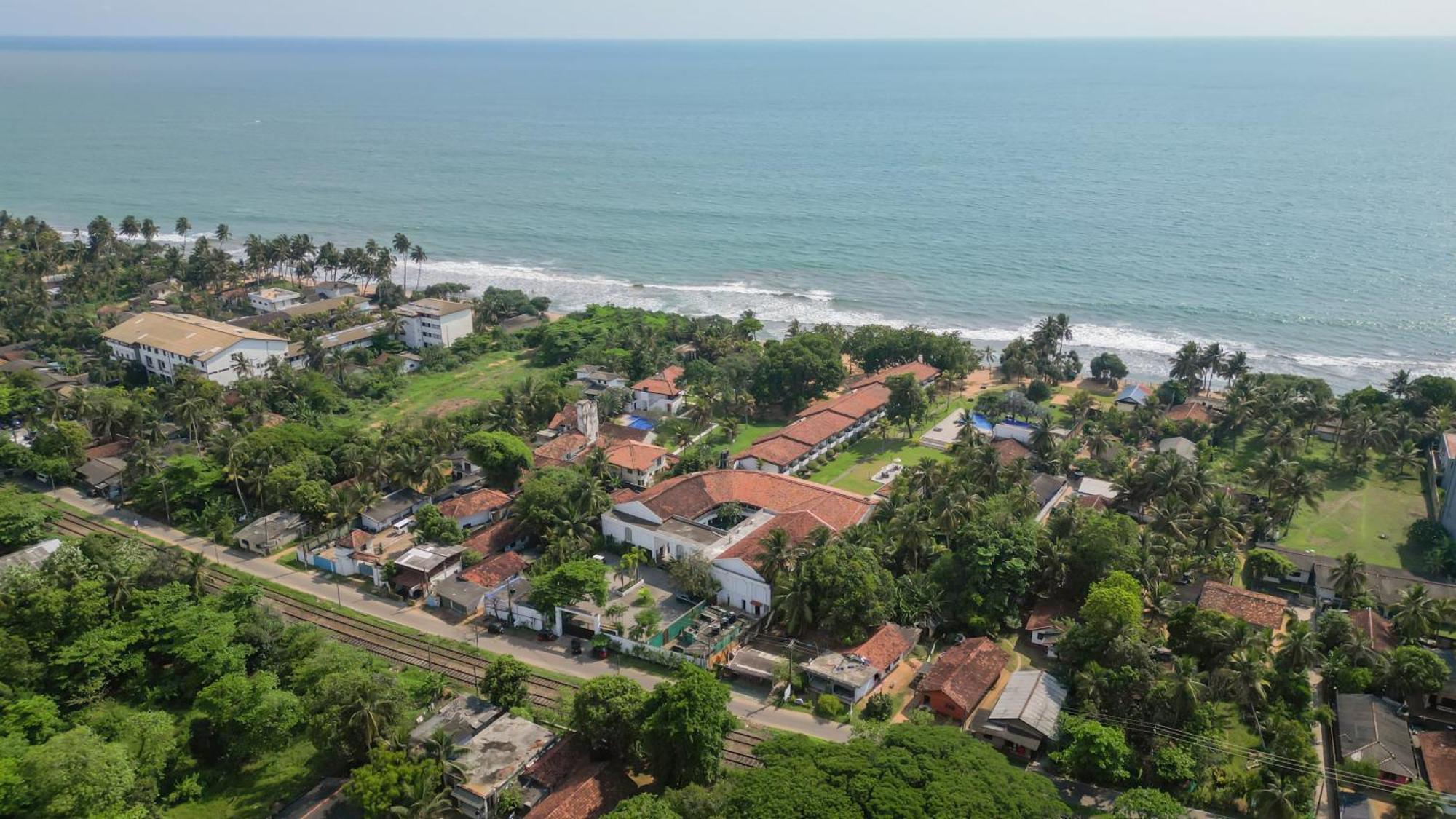Hibiscus Beach Hotel & Villas Kalutara Eksteriør billede